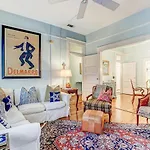 Victoria\'S On Lincoln